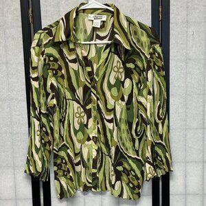 E K Designs Crinkle Knit Collared V Neck Bell Sleeve Button Blouse Op Art Green